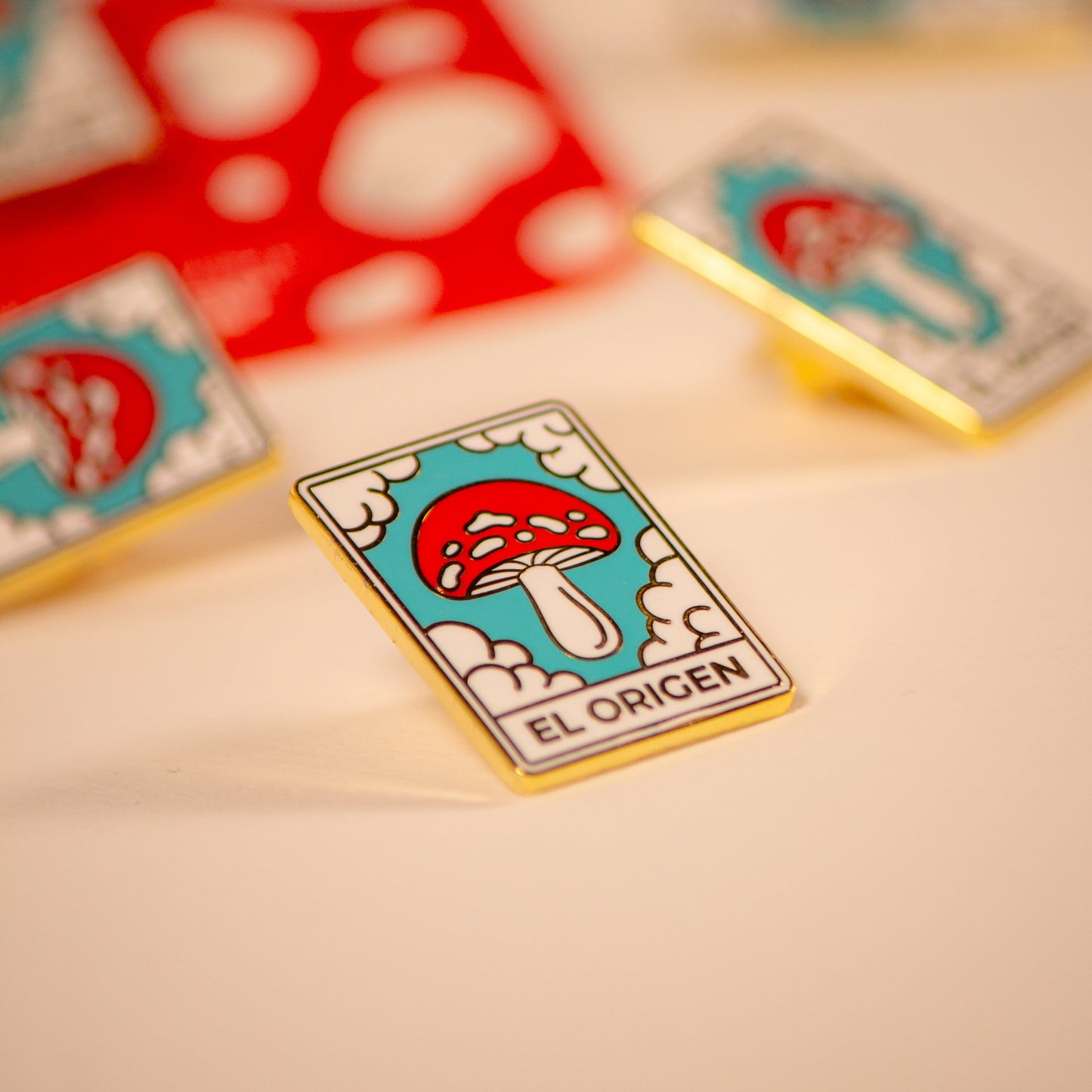 Pin coleccionable El Origen